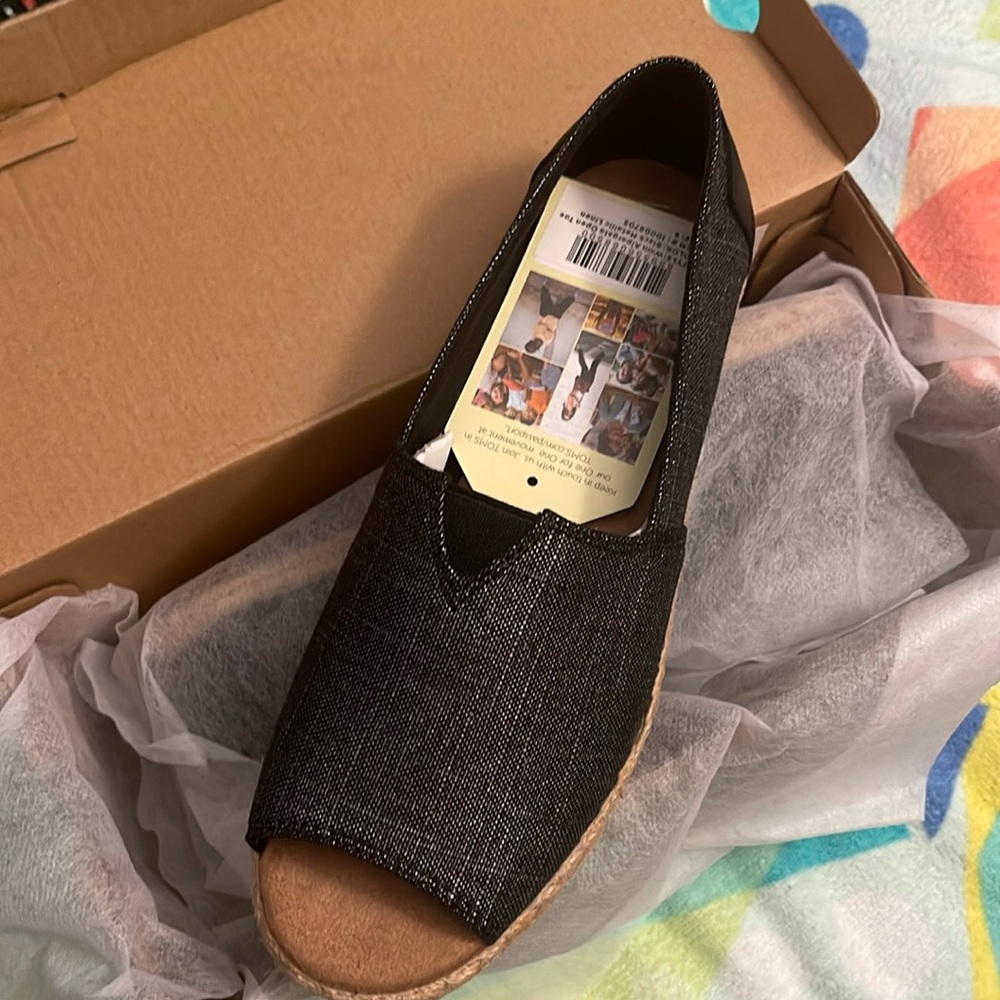 NIB TOMS alpargata open toe black metallic linen size 8